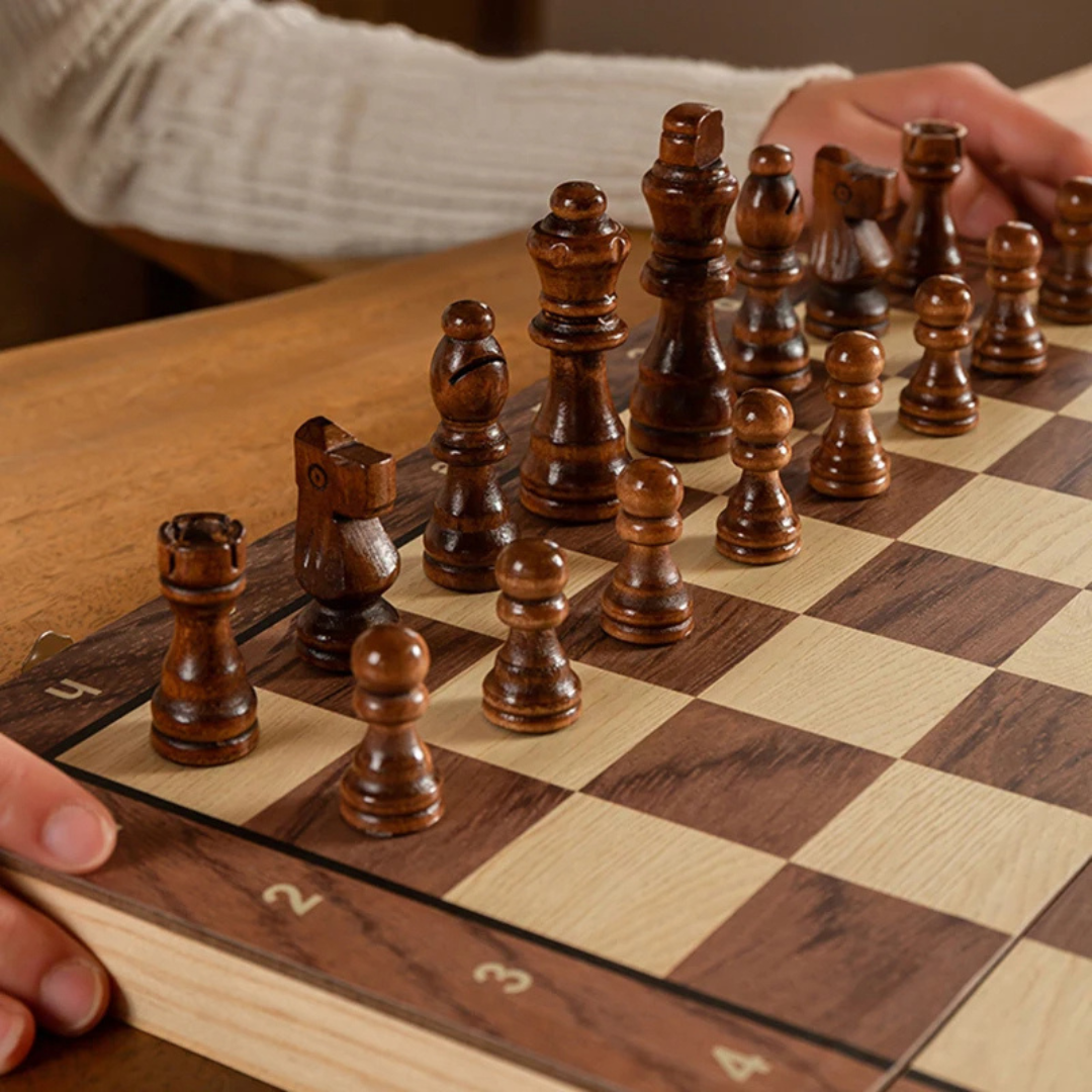 StratEdge Magnetic Folding Chess Set