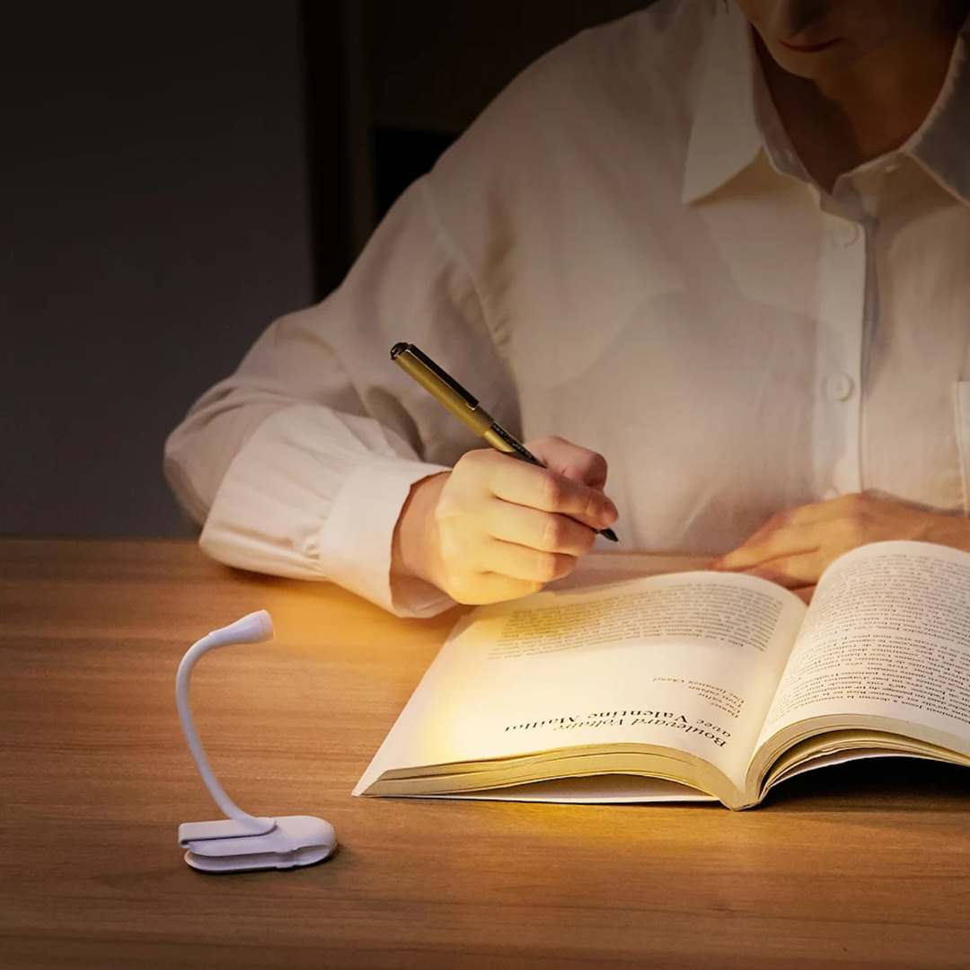 LumiClip Book Light