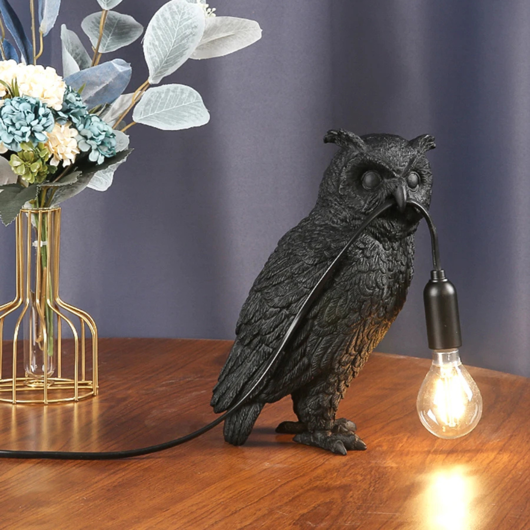 LumiNoir Owl Table Lamp