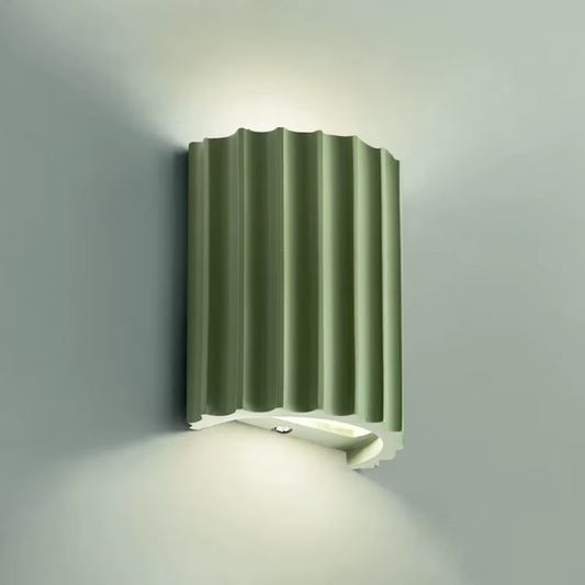 LumeWave Ribbed Wall Light